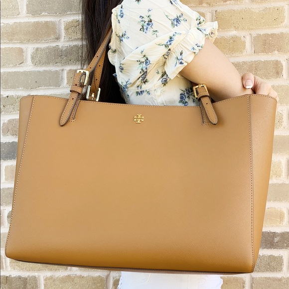 Tory Burch Handbags - Tory Burch York Emerson large tote tiger eye